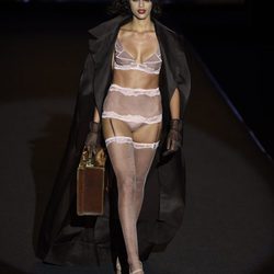 Lencería rosa cuarzo de Andrés Sardá primavera/verano 2018 en la Madrid Fashion Week