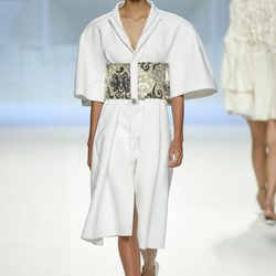Vestido blando oriental de Devota & Lomba primavera/verano 2018 en Madrid Fashion Week