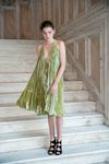 Vestido verde plisado de Antonio García otoño/invierno 2017/2018