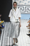 Falda metalizada de Jorge Vázquez primavera/verano 2018 en la Madrid Fashion Week