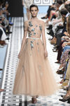 Vestido de tul nude de Jorge Vázquez primavera/verano 2018 en la Madrid Fashion Week