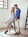 Bregje Heinen y Jesús Castro posan con sneakers para Refresh otoño/invierno 2017/2018
