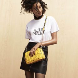 Camiseta básica con mensaje de River Island otoño/invierno 2017/2018