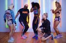 Sophia Webster realiza una colaboración con PUMA donde resaltan los colores fluorescentesde otoño/invierno 2017/2018