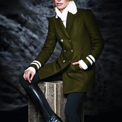 Abrigo verde de la colección otoño/invierno 2017/2018 de Patricia Conde para Dándara