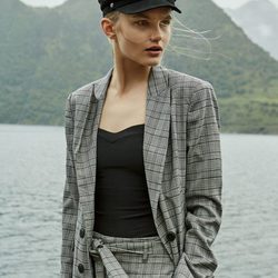 Americana y pantalón cuadros de la nueva colección de Stradivarius otoño/invierno 2017/2018