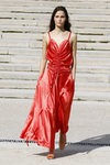 Vestido color coral de Nina Ricci primavera/verano 2018 en la París Fashion Week