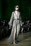 Vestido animal print de Elie Saab primavera/verano 2018 en la París Fashion Week