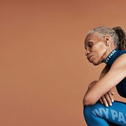 La bailarina Karen McDonald en la campaña publicitaria de Ivy Park en la temporada otoño/invierno 2017/2018