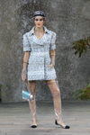 Gabardina tweed de la colección primavera/verano 2018 de Chanel en Paris Fashion Week