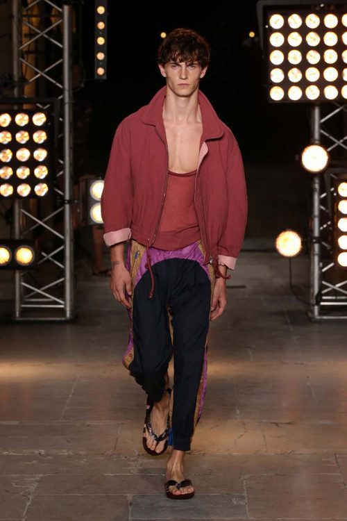 Primera colección masculina de Isabel Marant x Bernabé Hardy temporada primavera/verano 2018 en Fashion Week París
