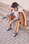 Pantalón y cazadora de pana de la colección 'Misunderstood' del rapero Fedez para Bershka para la colección otoño/invierno 2017/2018