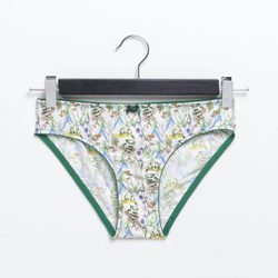 Braga de estampado floral de la colección solidaria de Le Bratelier contra el cáncer de mama 2017