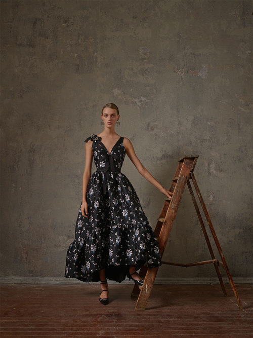 Vestido negro con flores de la colección Erdem x H&M