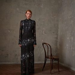 Vestido negro con encaje de la colección Erdem x H&M