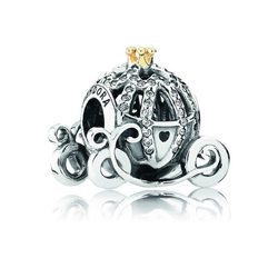 Pieza de plata con brillantes de la carroza de Cenicienta de 'Disney' por Pandora