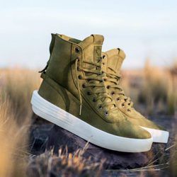 Zapatillas verde oliva de la colección 'Puma x Xo Parallel' diseñadas por The Weeknd