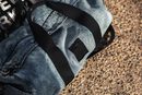 Bolsa de deporte con tejido denim de la colección 'Puma x Xo' por The Weeknd