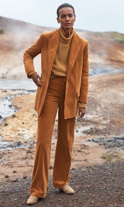 Americana y pantalón de pana de la colección 'Committed' de Mango