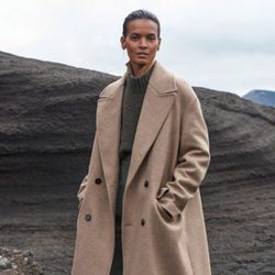 Abrigo de lana oversize de mujer de la colección 'Committed' de Mango