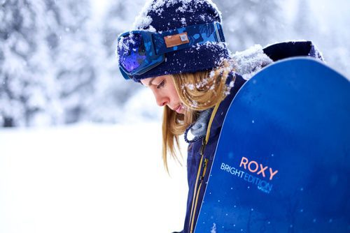Gafas, gorro y chaqueta de la colección Roxy para este invierno