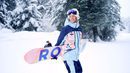 Conjunto para la nieve en tonos rosas y azules claros de la colección 'Snow 2017' de Roxy