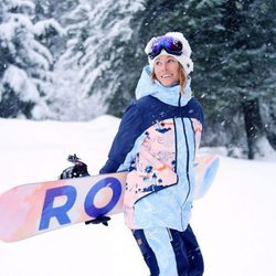Conjunto para la nieve en tonos rosas y azules claros de la colección 'Snow 2017' de Roxy