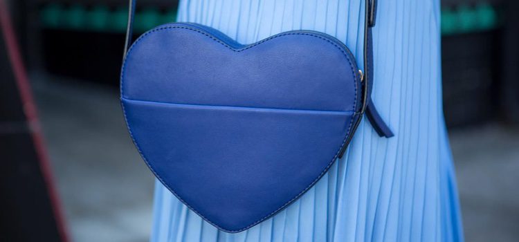 Bolso y falda de la colección 'Dear Drew' para Amazon