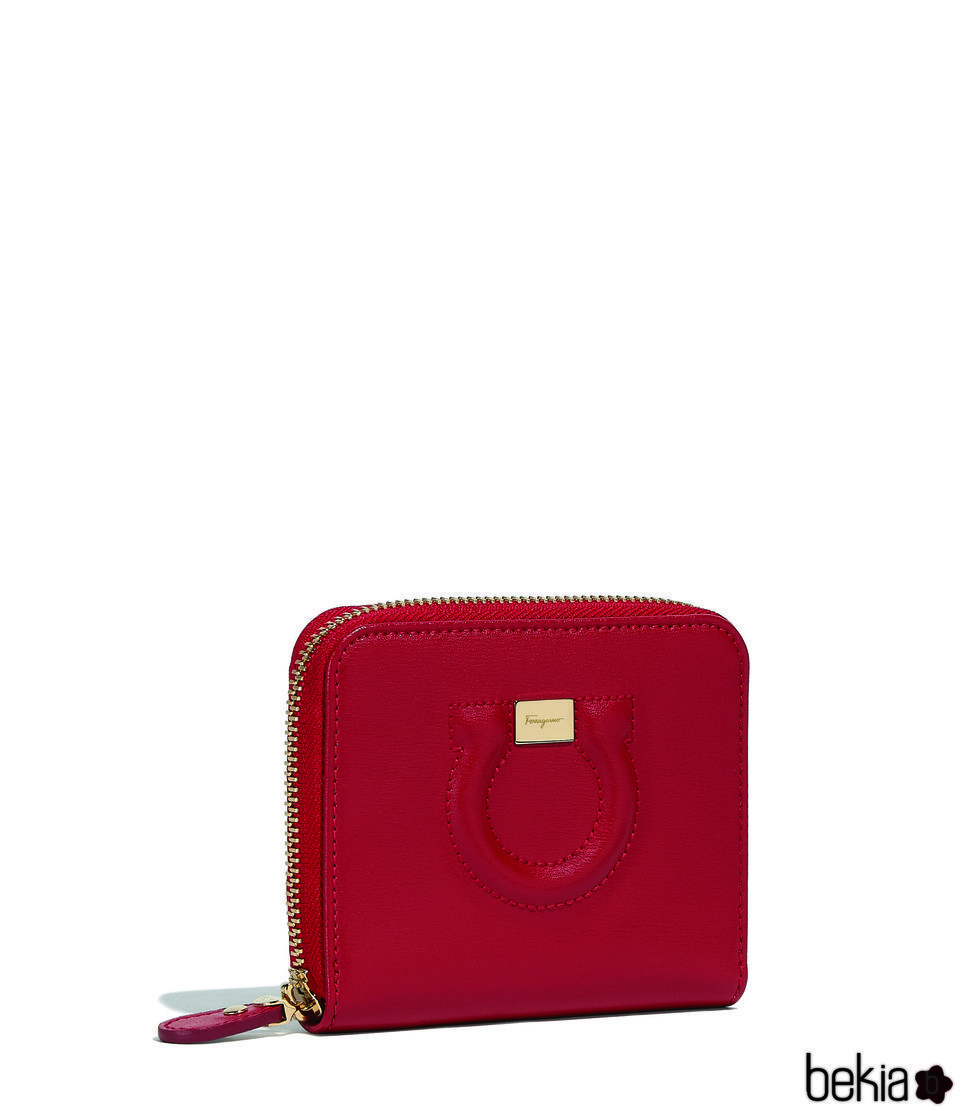 Monedero rojo de la colección pre-spring 2018 de Salvatore Ferragamo