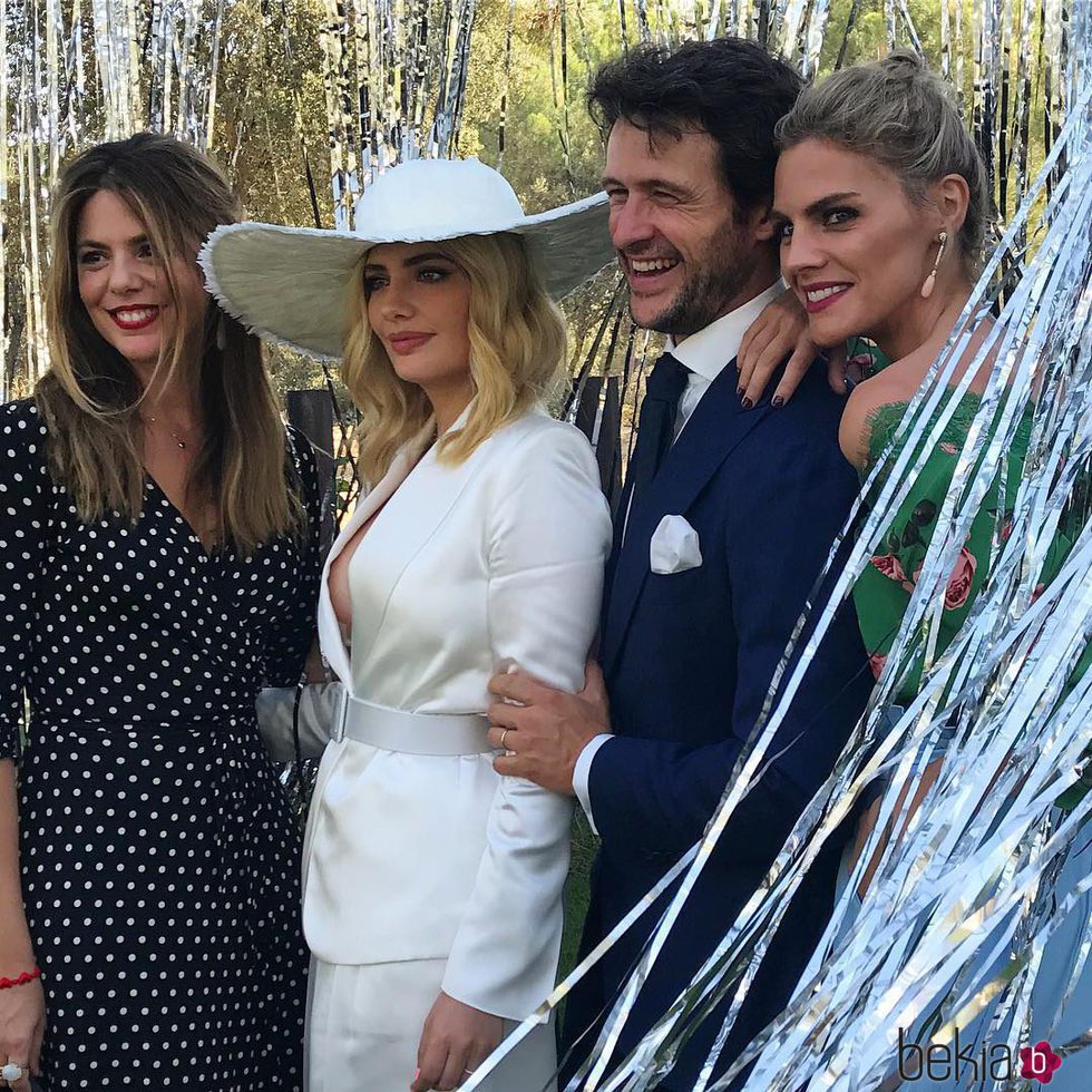 Manuela Velasco con un vestido de lunares en la boda de Miriam Giovanelli y Xabi Ortega