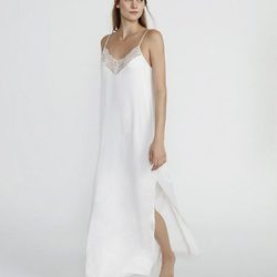 Camisón largo de la colección de lencería nupcial de Promise