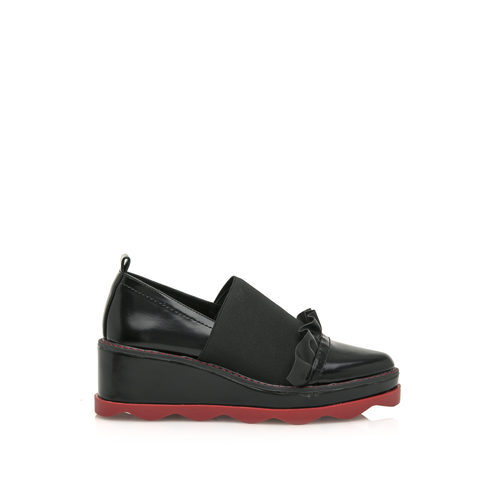 Zapato florty negro de la colección de SixtySeven FW17/18
