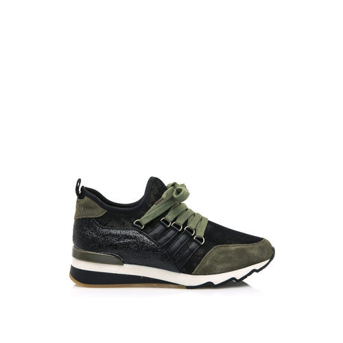 Deportivas en negro y verde de la colección de SixtySeven FW17/18
