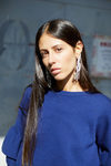 Jersey cropped de manga abullonada de la colección de Uterqüe con Gilda Ambrosio