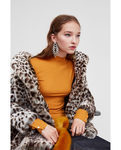 Pendientes largos de la colección 'Mid-Town Warm Up' de Zara