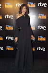 Nieves Álvarez con vestido negro en la presentación del programa 'Telepasión'