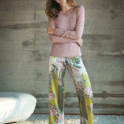 Conjunto dos piezas de pijama de la colección 'Home lingerie' de la temporada otoño/invierno 2017/2018 de Selmark