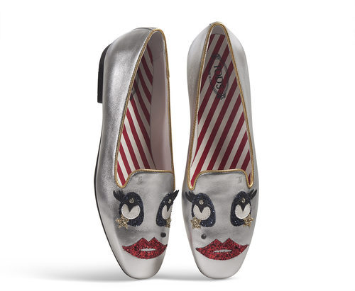 Manoletinas en tonos metalizados de la colección cápsula Tod's circus diseñada por Anna Dello Russo