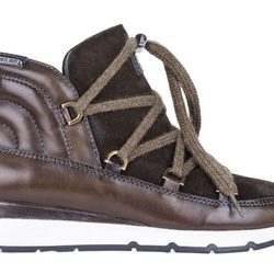 Bota femenina con suela deportiva de la colección de Pikolinos otoño/invierno 2017