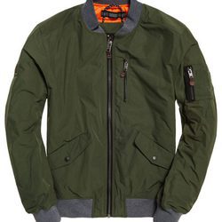 Bomber masculina de Superdry de la colección otoño/invierno 2017