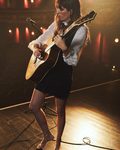 Lou Doillon con vestido de & Other Stories de la colección 'Celebration 2017'