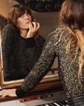 Lou Doillon con jersey de & Other Stories de la colección 'Celebration 2017'