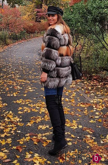 Paula Echevarría con un abrigo de pelo en su viaje a Nueva York de 2016