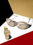 Complementos femeninos dorados de la colección Navidad 2017 de Salvatore Ferragamo