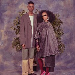 Blazer larga y chaqueta asimétrica de la firma Balenciaga de la temporada primavera/verano 2018