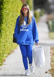 Heidi Klum opta por un look deportivo para pasear por Los Ángeles