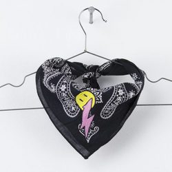 Bandana negra para mujer de 'The Levi's Holiday 2017 Collection'.