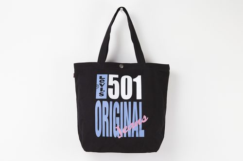 Bolso negro Levi's 501 Original para mujer de 'The Levi's Holiday 2017 Collection'.