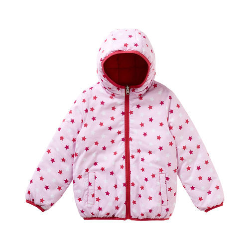 Chaqueta rosa con estrellas de la colección de Primavera 2018 de Benetton
