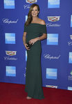 Allison Janney radiante en un vestido esmeralda en el Festival de Palm Springs